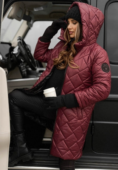 Vera – quilted coat with a hood for perfect warmth and elegance in winter