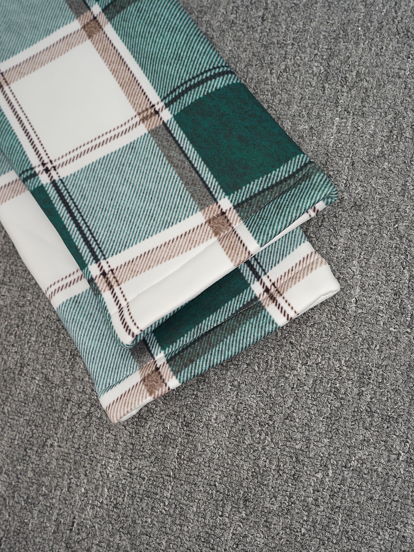 Emma – Green Plaid Coat