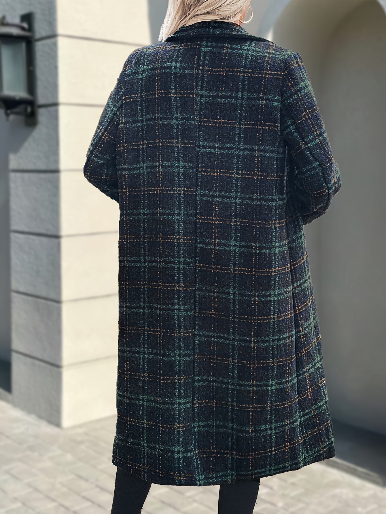 Avery – Elegant Plaid Coat